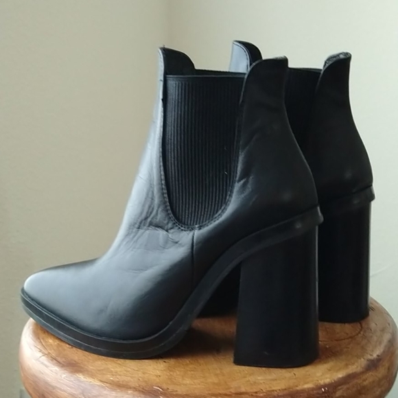 Charles David Ankle Boots sz 6 1/2 - Picture 4 of 9